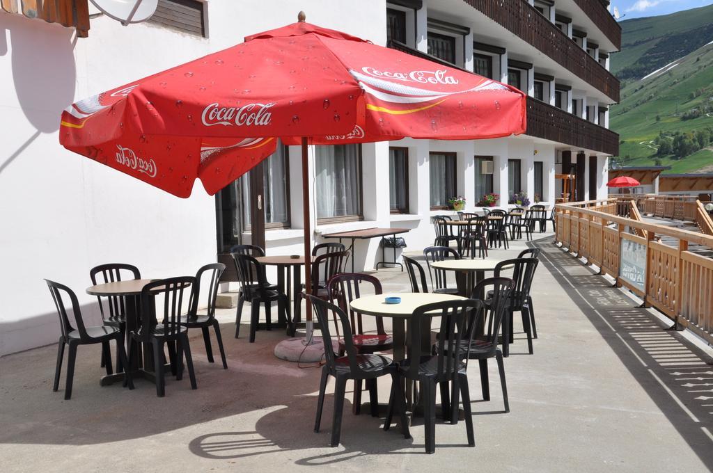 Hotel Les Clarines Лес дьо Алпс Екстериор снимка