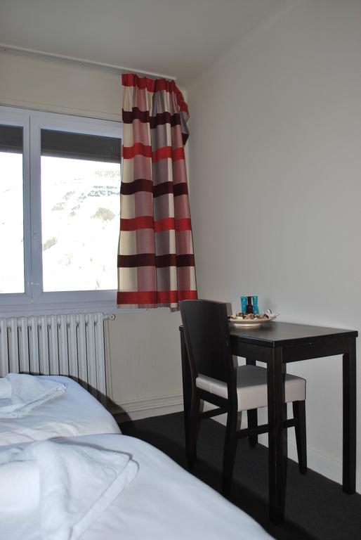 Hotel Les Clarines Лес дьо Алпс Екстериор снимка