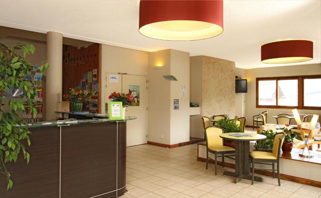 Hotel Les Clarines Лес дьо Алпс Екстериор снимка